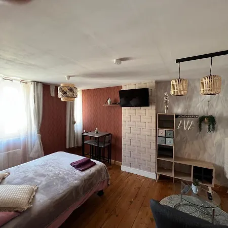 D'hote Maurice Bed & Breakfast *