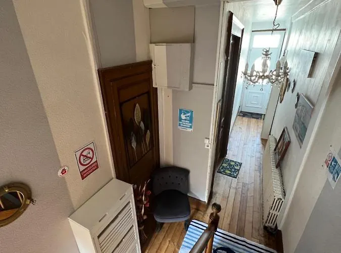 D'hote Maurice Bed & Breakfast