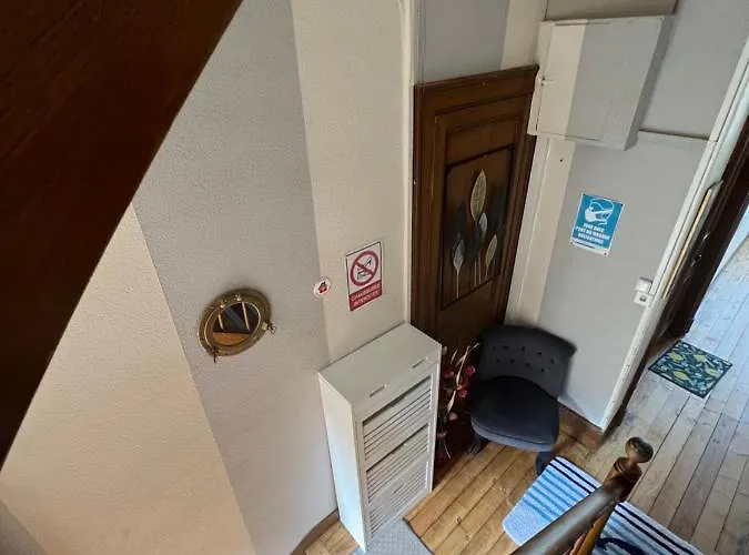 D'hote Maurice Bed & Breakfast